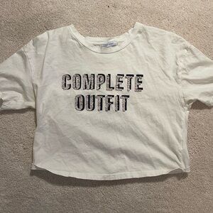 Zara Cropped White T-Shirt With 2D “complete outfit” saying detailed back Size S